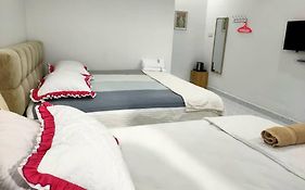 Roomstay Tokbah Demuara Kuala Besut