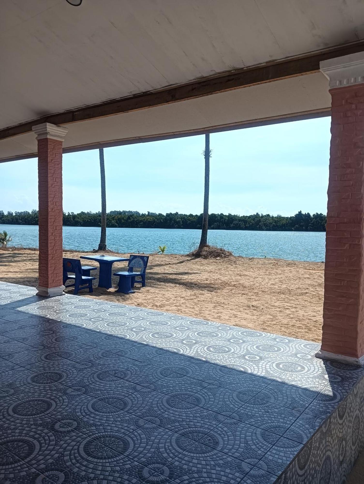 Roomstay Tokbah Demuara Kuala Besut Luaran gambar