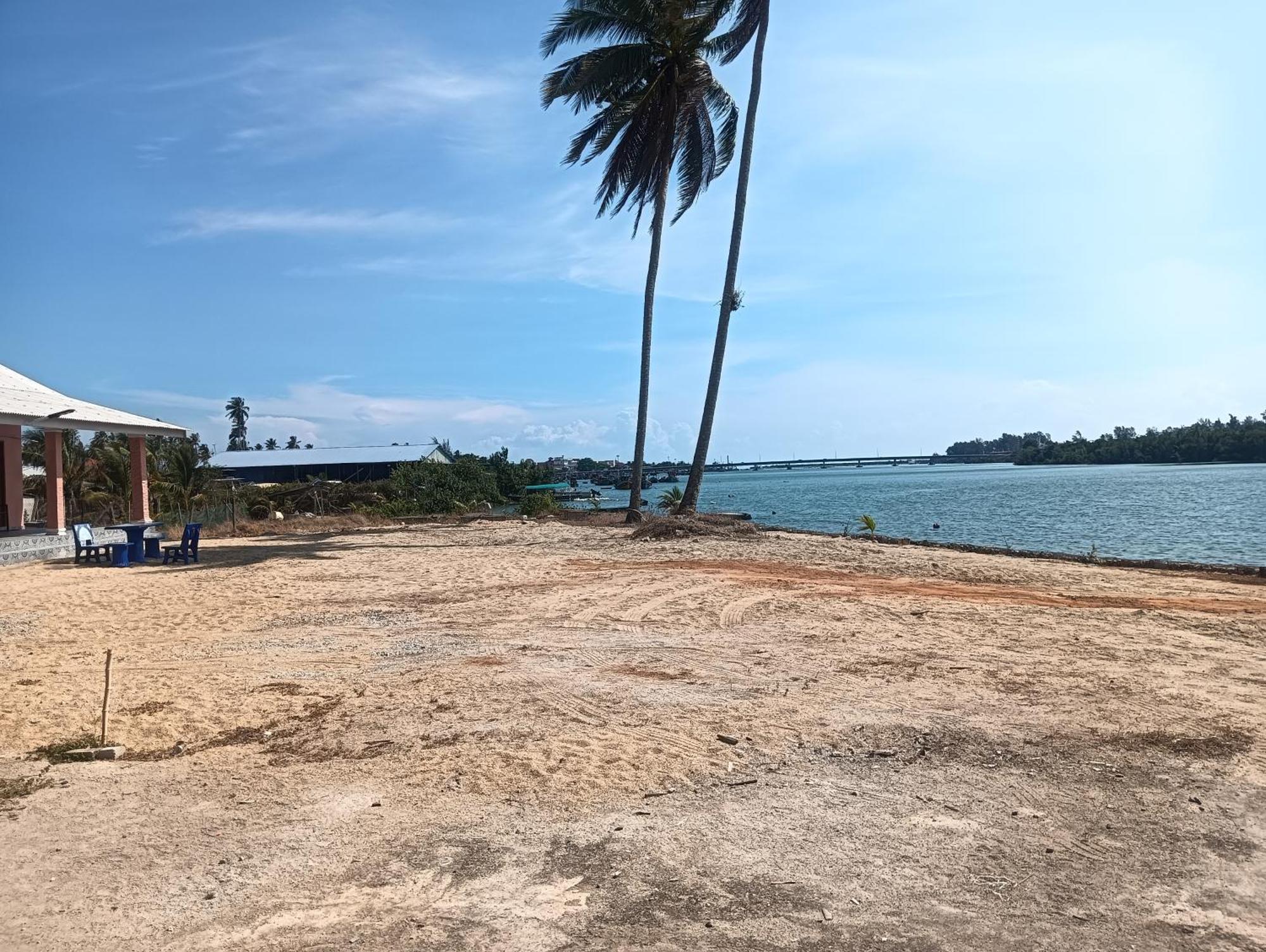 Roomstay Tokbah Demuara Kuala Besut Luaran gambar