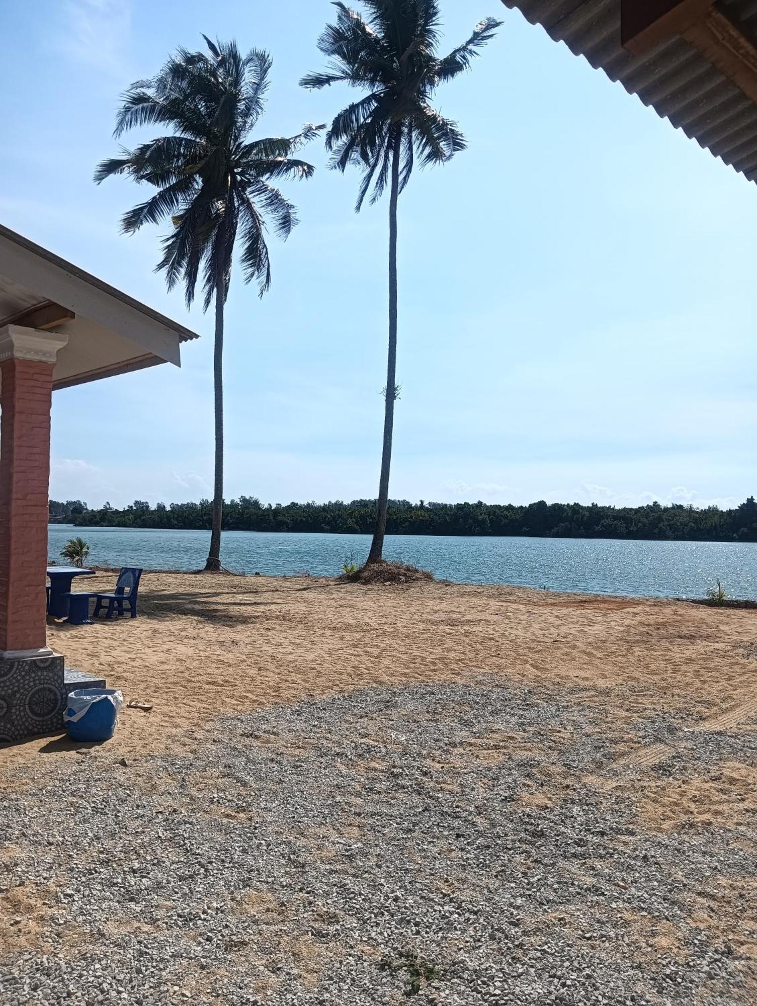 Roomstay Tokbah Demuara Kuala Besut Luaran gambar